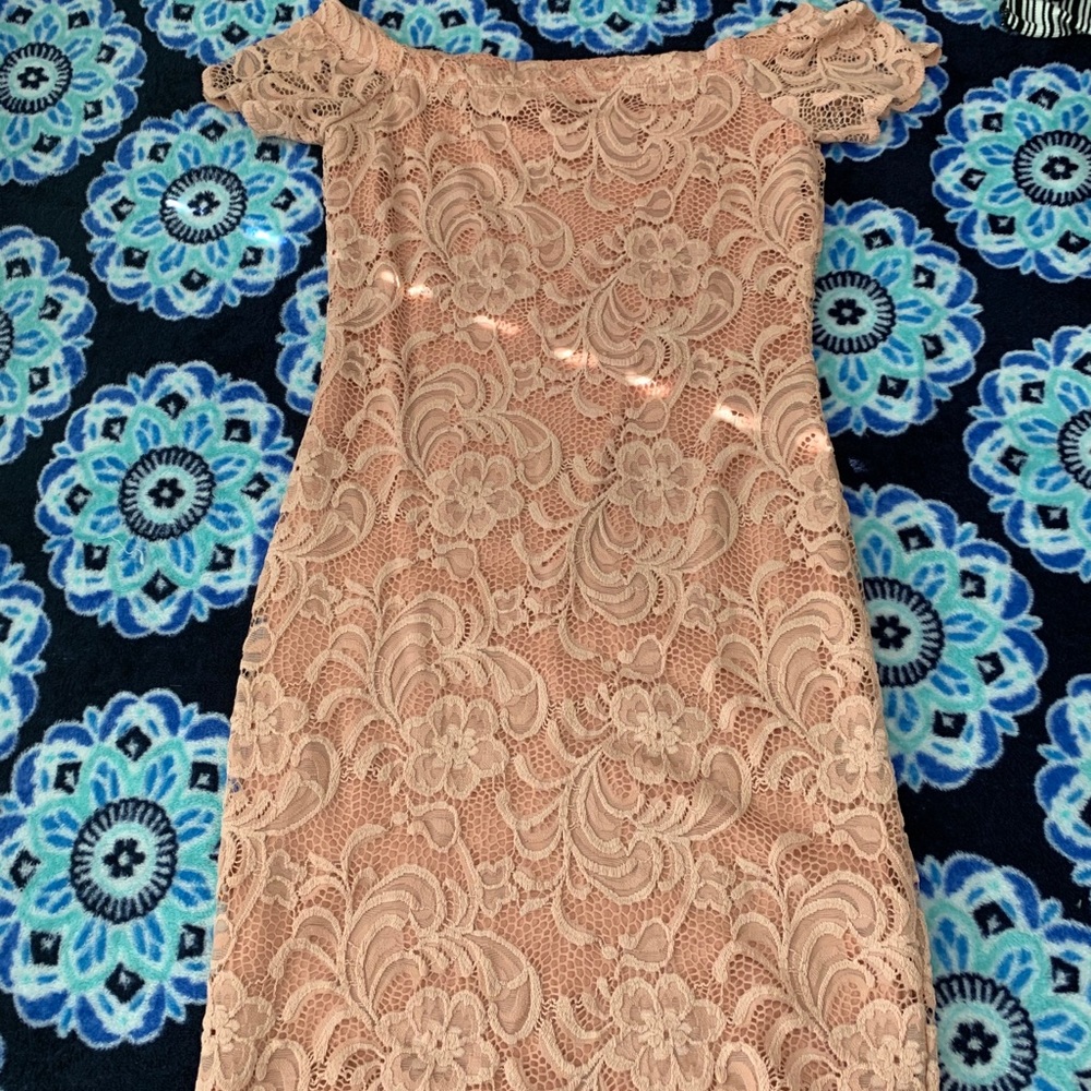 Nude pink fitted dress